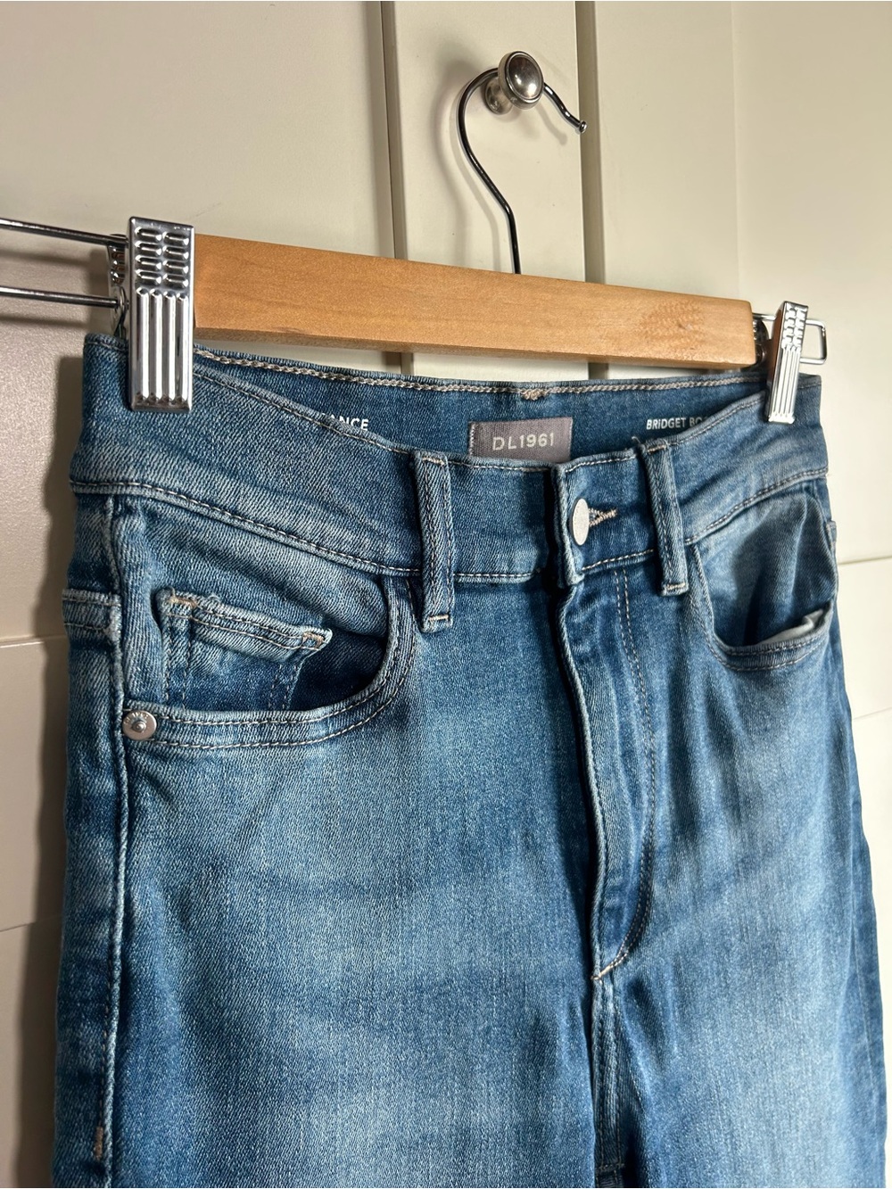 DL1961 Bridget Boot Hi-Rise Instasculpt Crop Jeans, Hulton, size 24 - Picture 4 of 13